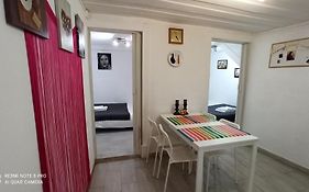 Martim Moniz Low Cost Apartment